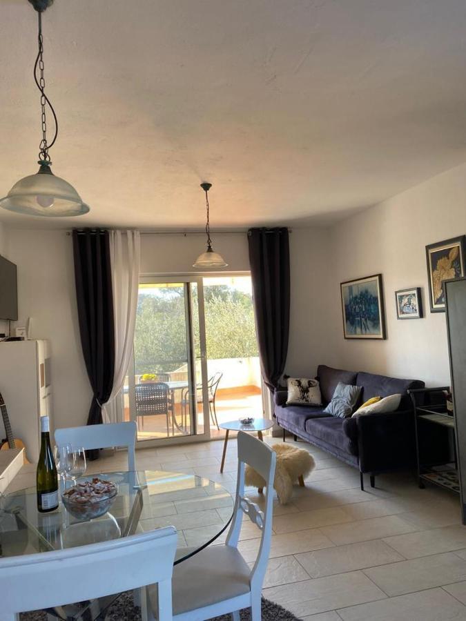 דירות Beautiful Island House אוגייאן מראה חיצוני תמונה