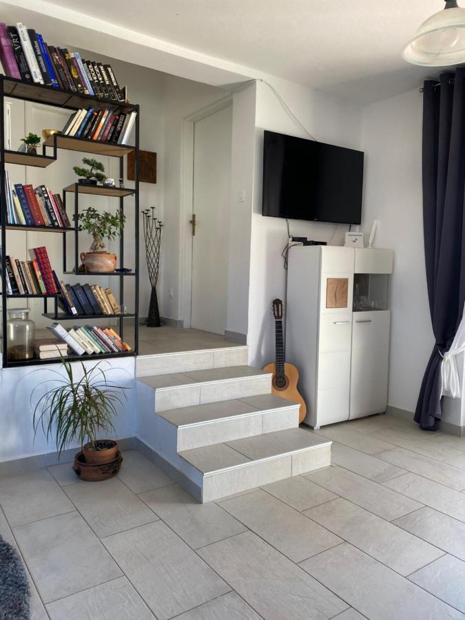 דירות Beautiful Island House אוגייאן מראה חיצוני תמונה