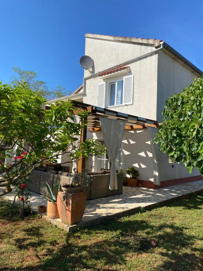 דירות Beautiful Island House אוגייאן מראה חיצוני תמונה